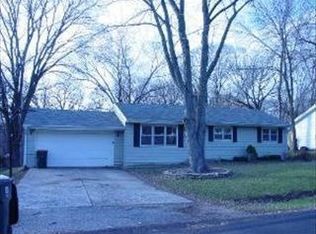4517 Elmleaf Dr, McHenry, IL 60051