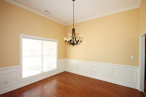5th image of 108 Burnt Hickory Ct