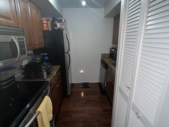 4th image of 200 Lombard St #635