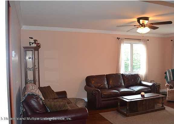 3rd image of 17 Sheridan Ct