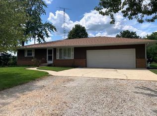 210 3rd St, Kempton, IL 60946