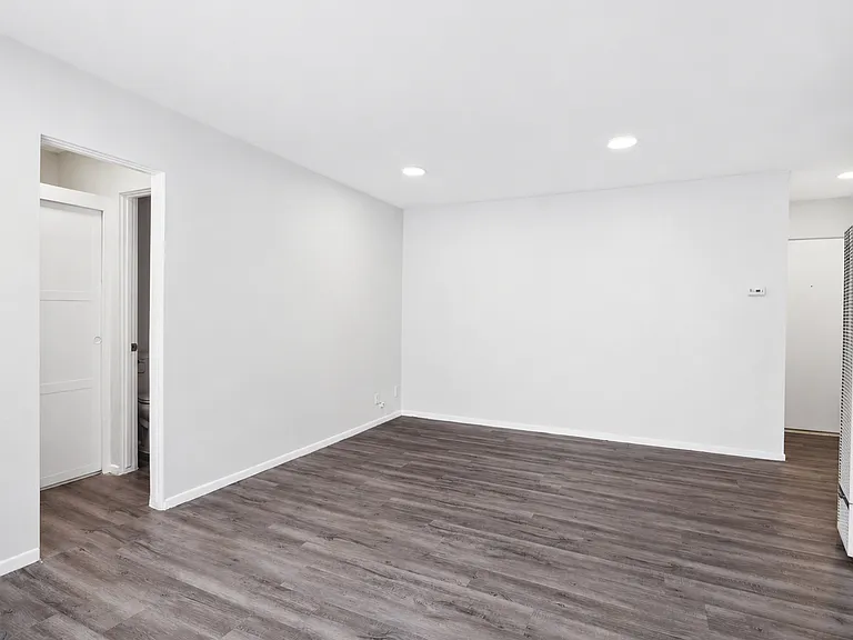 1253 Havenhurst Drive — Photo 11