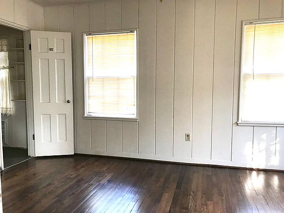 5th image of 2560 Shirley Ave #B