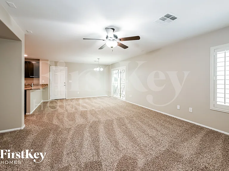 11060 Camden Bay St — Photo 2