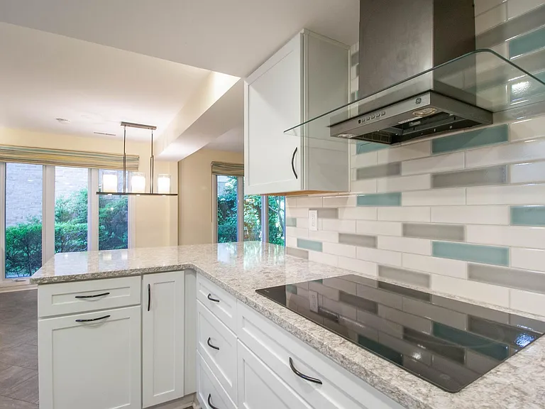 3503 Redwood Ct — Photo 13