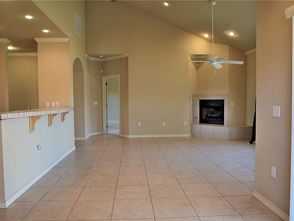 4th image of 1304 Preston Trail Ct