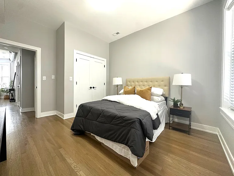 3834 N Wilton Ave #3 — Photo 10
