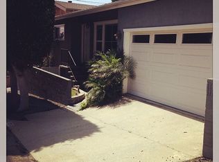 1075 3rd St, Hermosa Beach, CA 90254