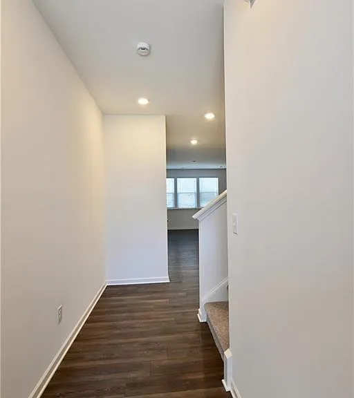 140 Star Ct — Photo 2