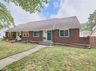 1608 E Haven Ln, Olathe, KS 66062