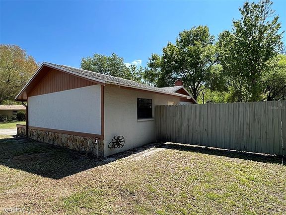 4th image of 19921 Jodi Dr