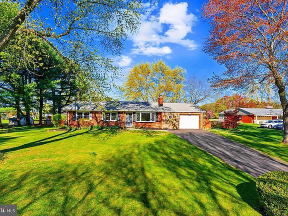 5th image of 26304 Aiken Dr