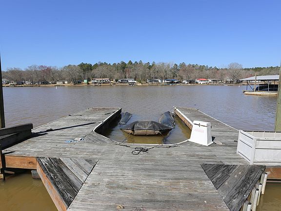 2nd image of 1952 White Rd