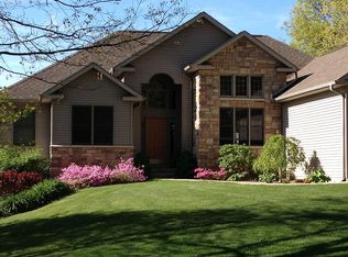 26697 Rosemary Ln, Lawton, MI 49065