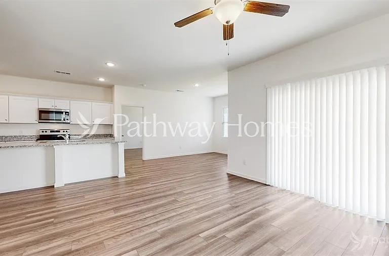 1408 Ancer Way — Photo 5