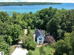 4751 N Panoramic Dr, Omena, MI 49674