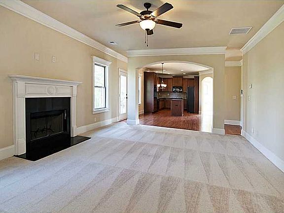 2nd image of 4045 San Marco Way
