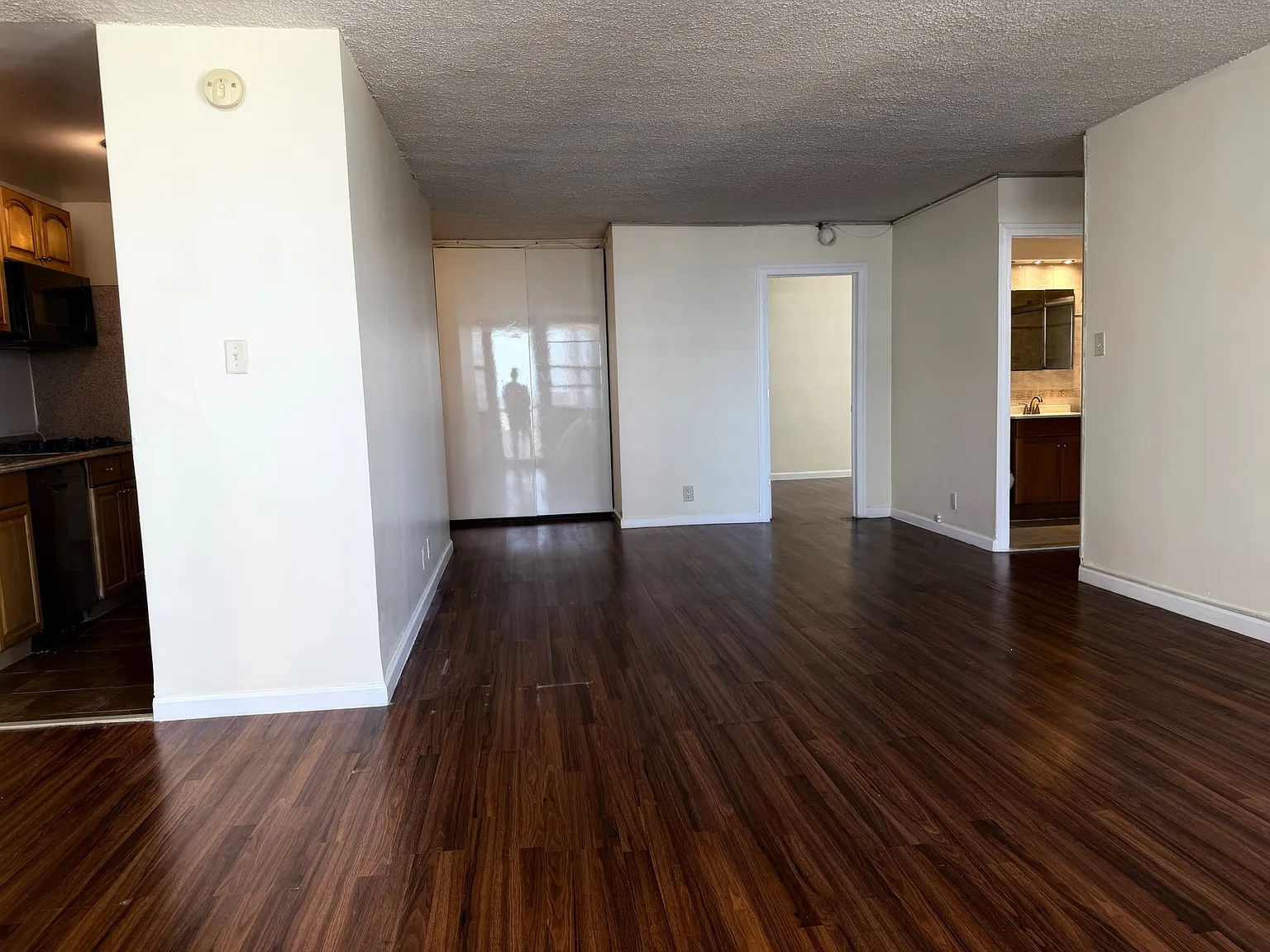 2 bed, 1150 sqft, $4,150 — Photo 4