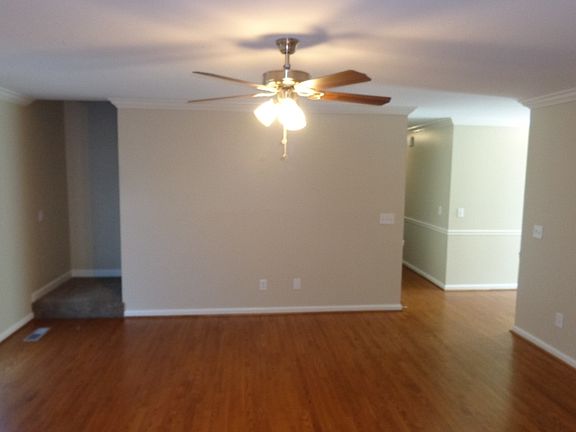 5th image of 406 Williamsport Dr