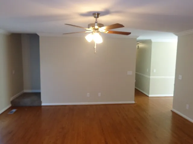 406 Williamsport Dr — Photo 5