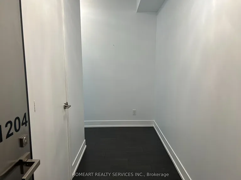 9471 Yonge St E #1204 — Photo 2