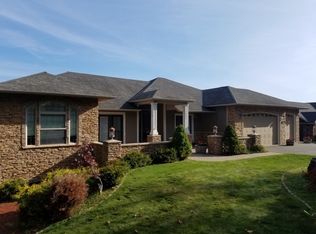 1064 Burlington Heights Dr, Burlington, WA 98233