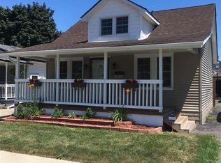 28050 Maple St, Roseville, MI 48066