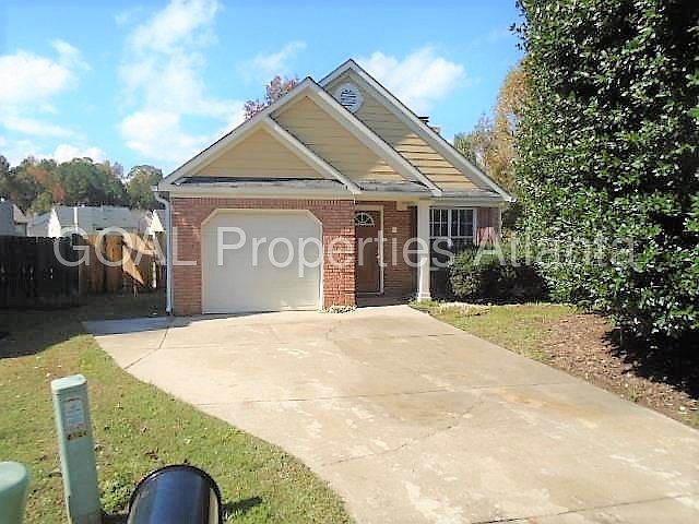 2nd image of 6704 Roscommon Dr