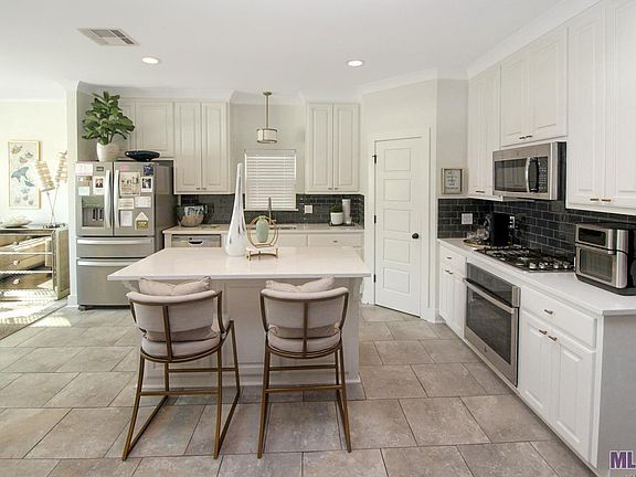 2nd image of 521 White Egret Dr