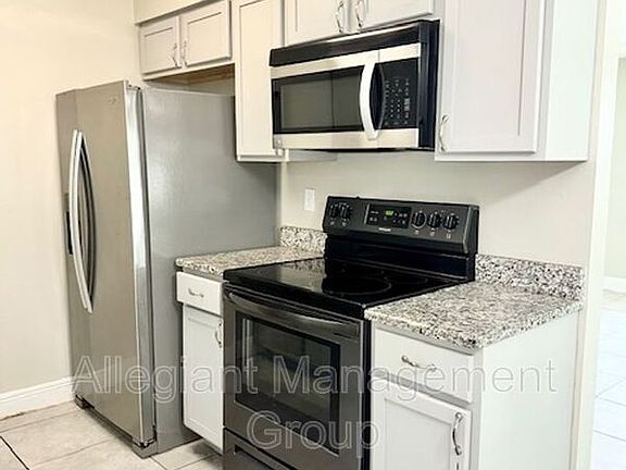 3rd image of 116 N College St APT B