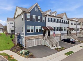 12 Marigold Ct, Warren, NJ