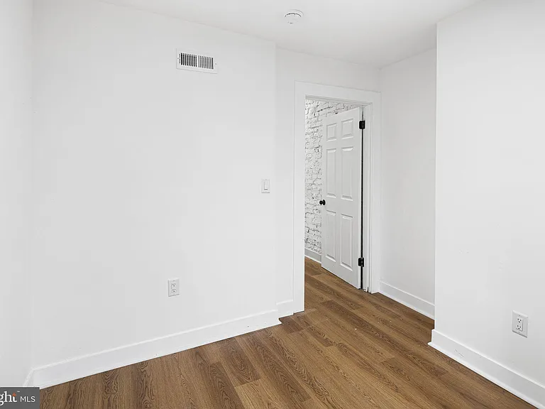 1320 S 26th St — Photo 7
