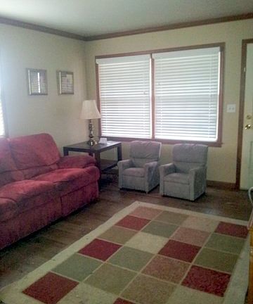 Living Rm,wood fl,crown mld