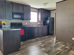 2205 Cardinal Dr, Ashtabula, OH 44004