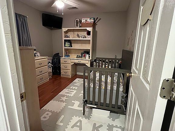 5th image of 259 N Casa View Dr