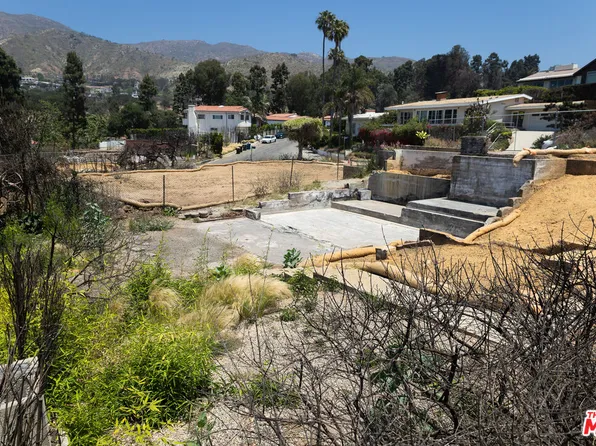 17908 Vicino Way, Pacific Palisades, CA 90272