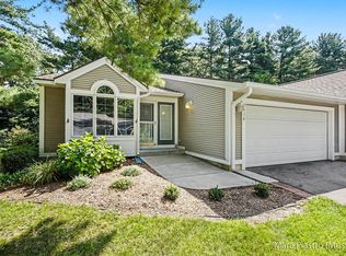 3336 Woodwind Dr NE #32, Grand Rapids, MI 49525