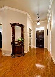 3rd image of 576 Glastonbury Pl