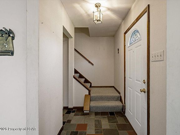 2nd image of 30 Yorktown Rd