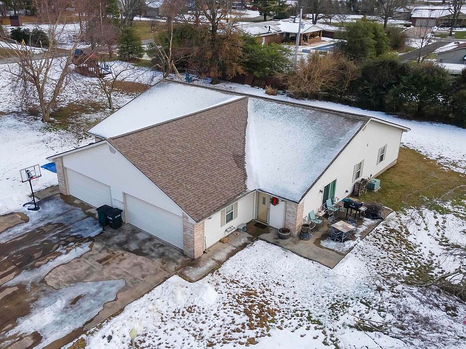 1st image of 1212 Montebello Dr
