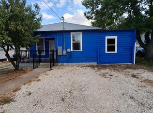 206 E Sheldon Ave, Thrall, TX 76578