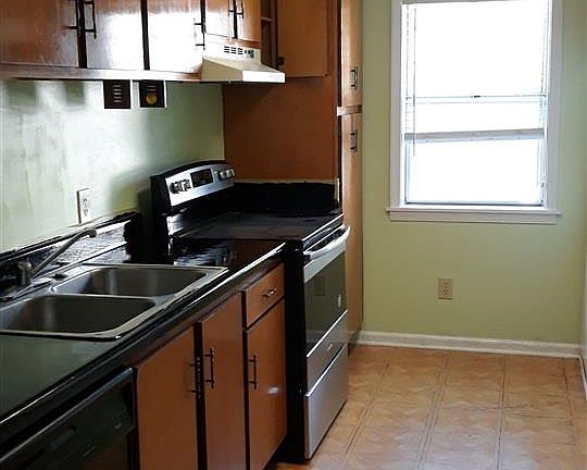 5th image of 139 Kingsbury Dr #139