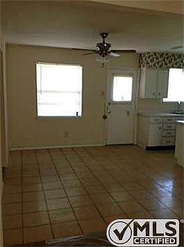 4th image of 1138 Barclay Dr