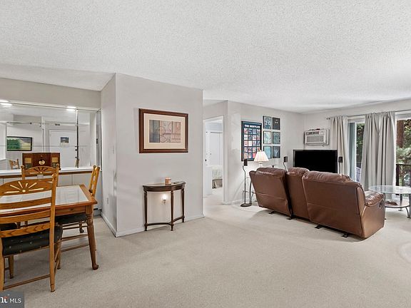 4th image of 400 Glendale Rd Unit 35C