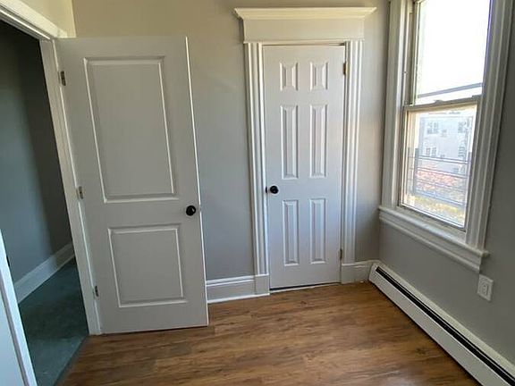 5th image of 132 Willow St #6F