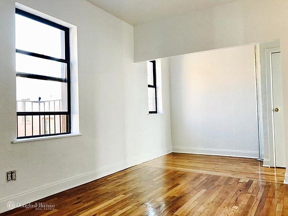 5th image of 4555 48th St APT 5D