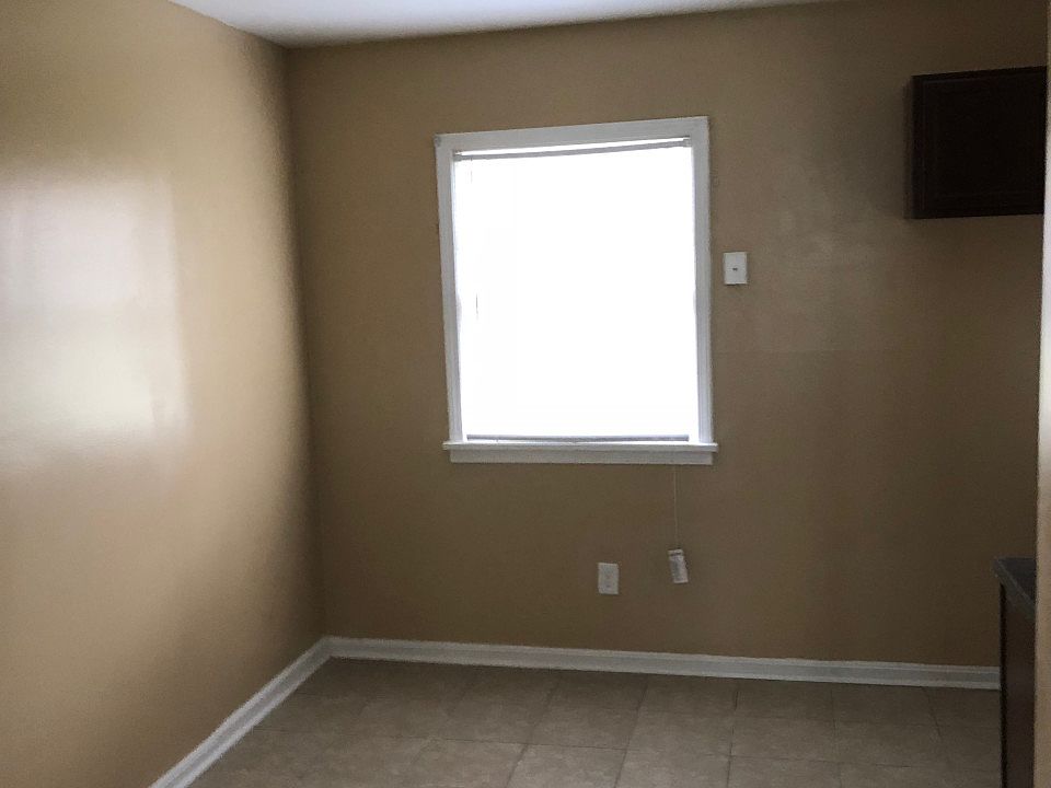 2nd image of 1721 Tempest Way APT 3