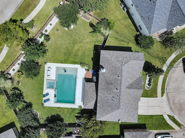 23506 Seven Coves Ct, Richmond, TX 77407