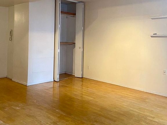 5th image of 130 Water St APT 9L
