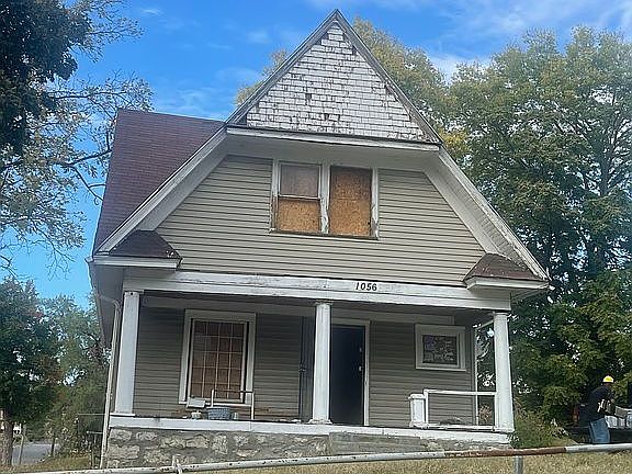 2nd image of 1056 Cleveland Ave